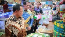 Operasi Pasar Monumental Sukses Tekan Harga Beras Nasional