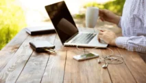 10 Bisnis Sampingan yang Cocok untuk Mahasiswa Online